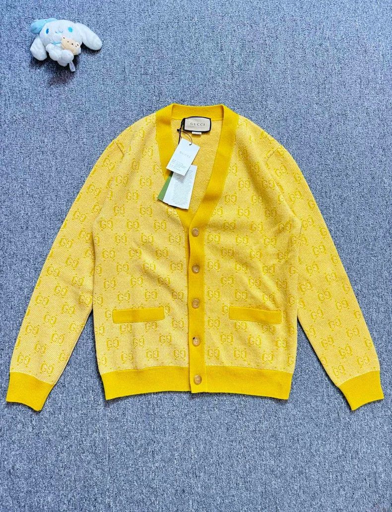 Gucci New Gucci Yellow Logo Knit Cardigan Size US S / EU 44-46 / 1 - 1 Thumbnail