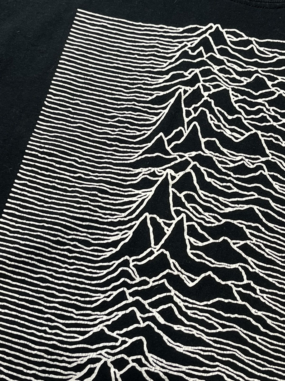 Band Tees Vintage Joy Division Unkown Pleasures Graphic 2016 T-Shirt Size US L / EU 52-54 / 3 - 9 Thumbnail