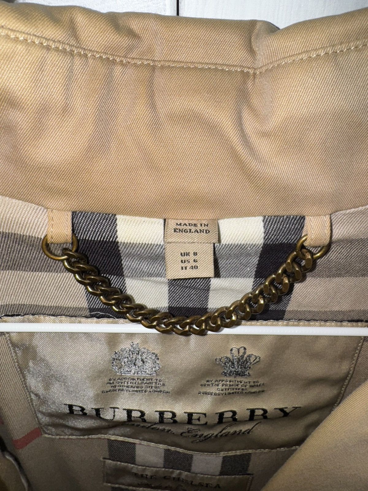 Burberry The Chelsea Heritage Trench Coat – Honey Beige