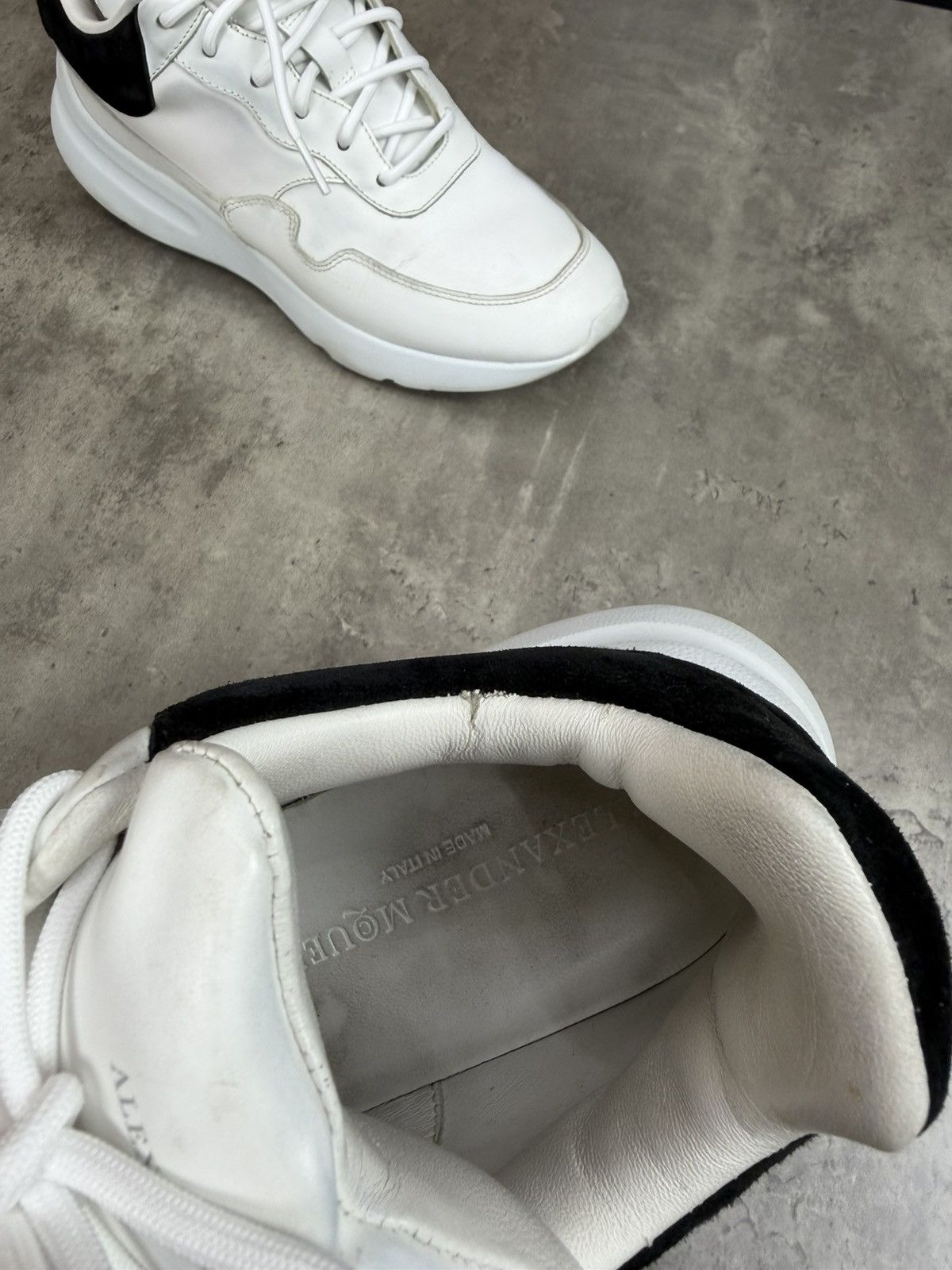 Alexander McQueen Alexander McQueen Oversized White Leather Sneakers Size 38 Size US 8 / IT 38 - 8 Thumbnail