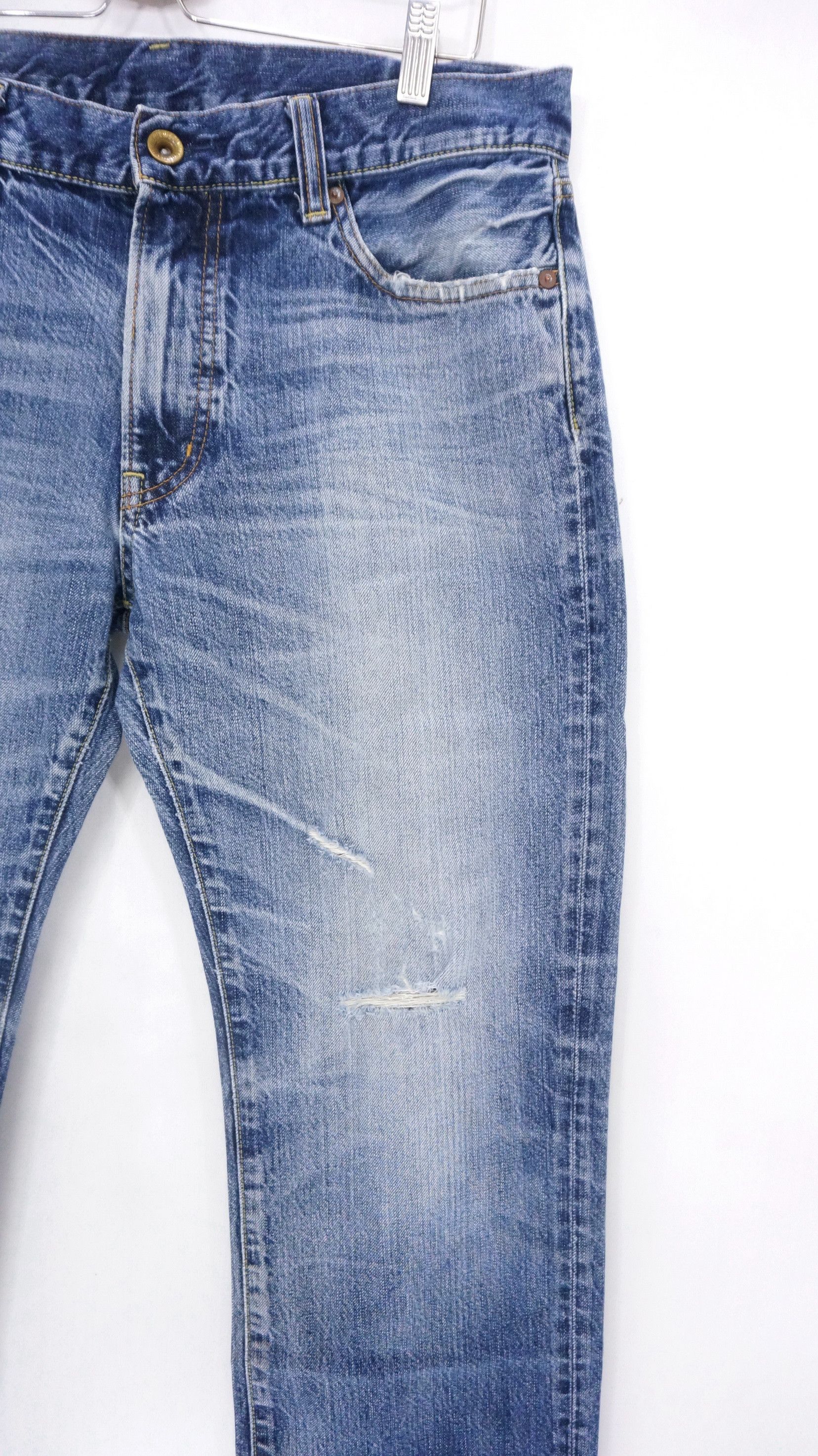 Japanese Brand Uniqlo Jeans UJ S002 Ripped Distressed Jeans W35 Size US 35 - 3 Thumbnail