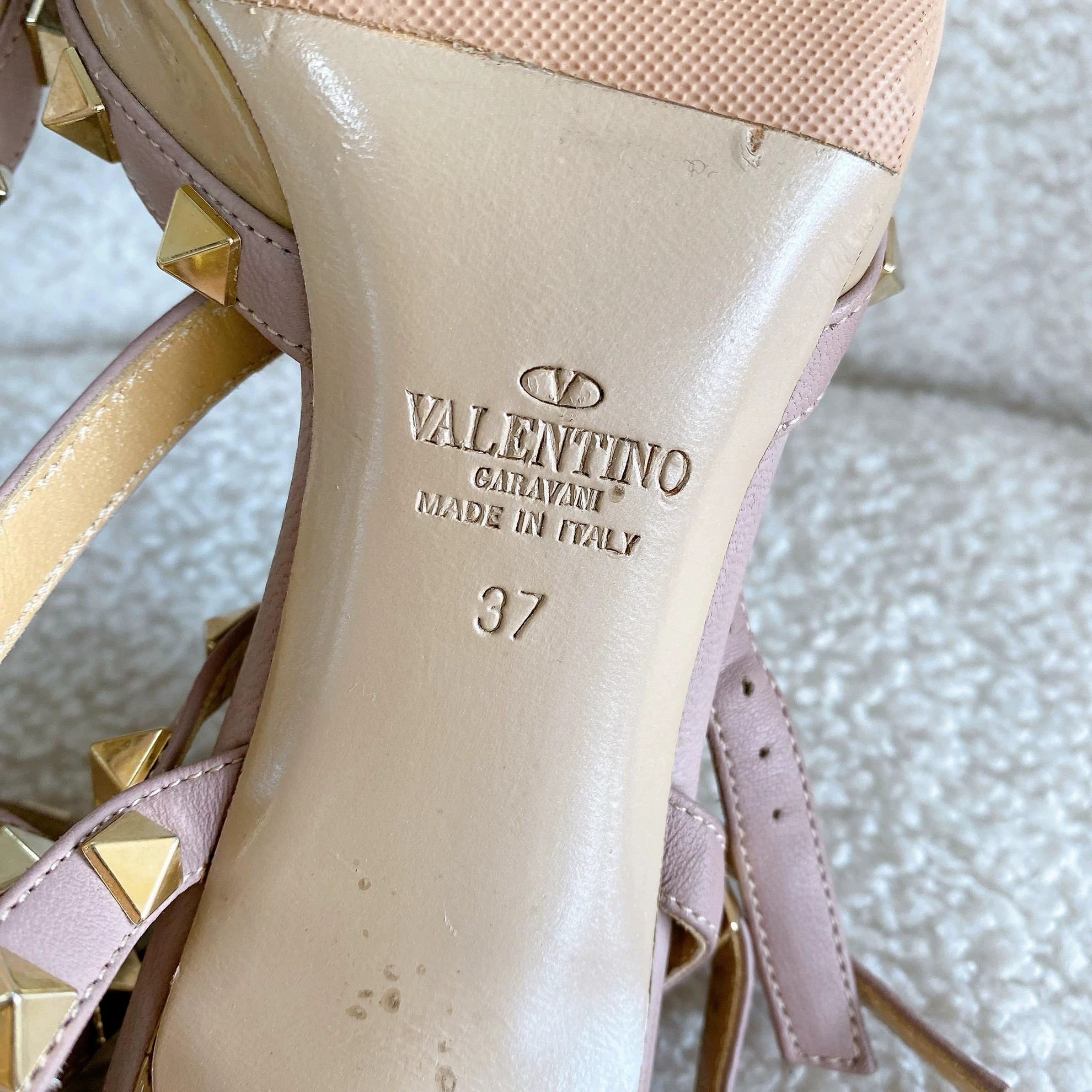 Valentino Valentino Patent Leather Studded Heels 37 (3743) Size US 6.5 / IT 36.5 - 7 Thumbnail