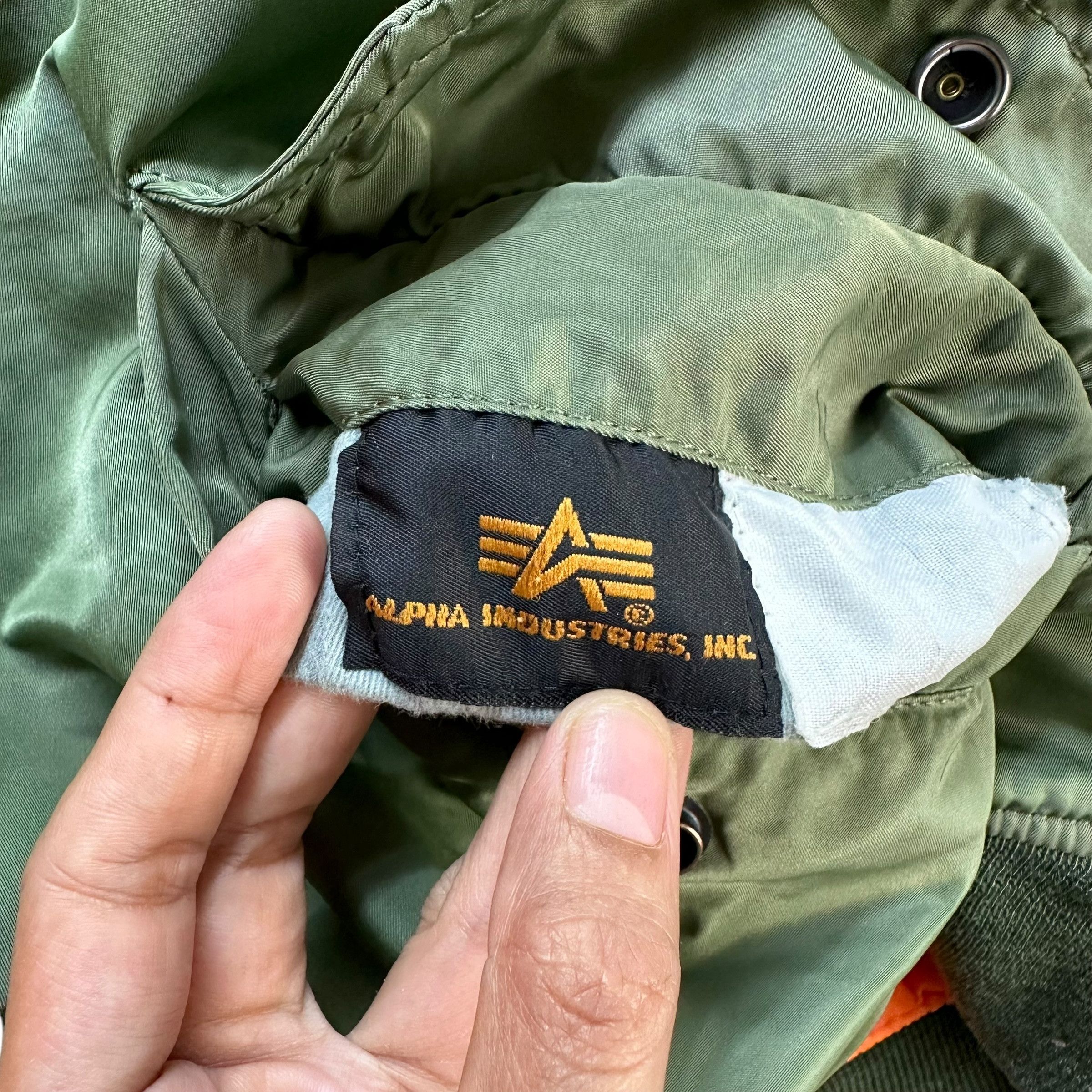 Alpha Industries ALPHA INDUSTRIES Reversible Bomber Jacket #A59-1367 Size US L / EU 52-54 / 3 - 10 Thumbnail