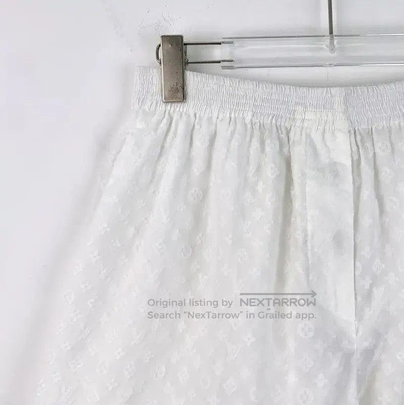 Louis Vuitton Louis Vuitton Women's Medium White Cotton Shorts . Size 23" - 3 Thumbnail