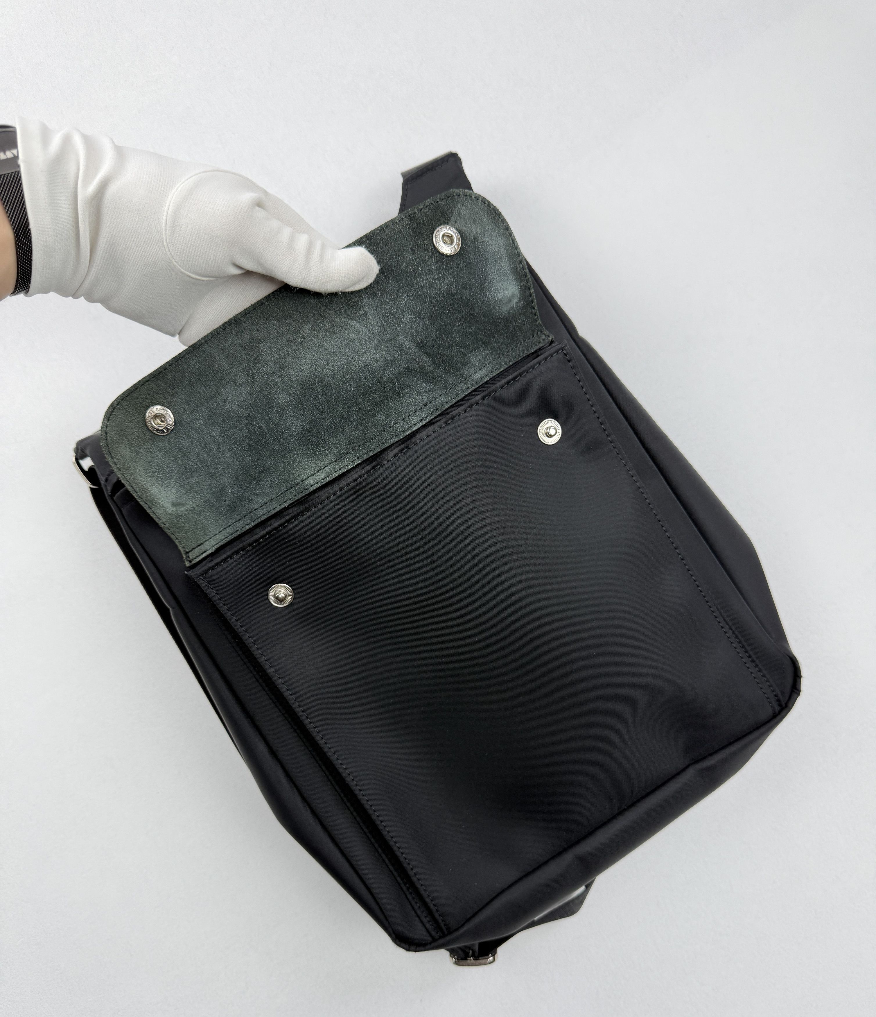 Longchamp Vintage Longchamp Black Nylon Crossbody Messenger Bag Size ONE SIZE - 8 Thumbnail