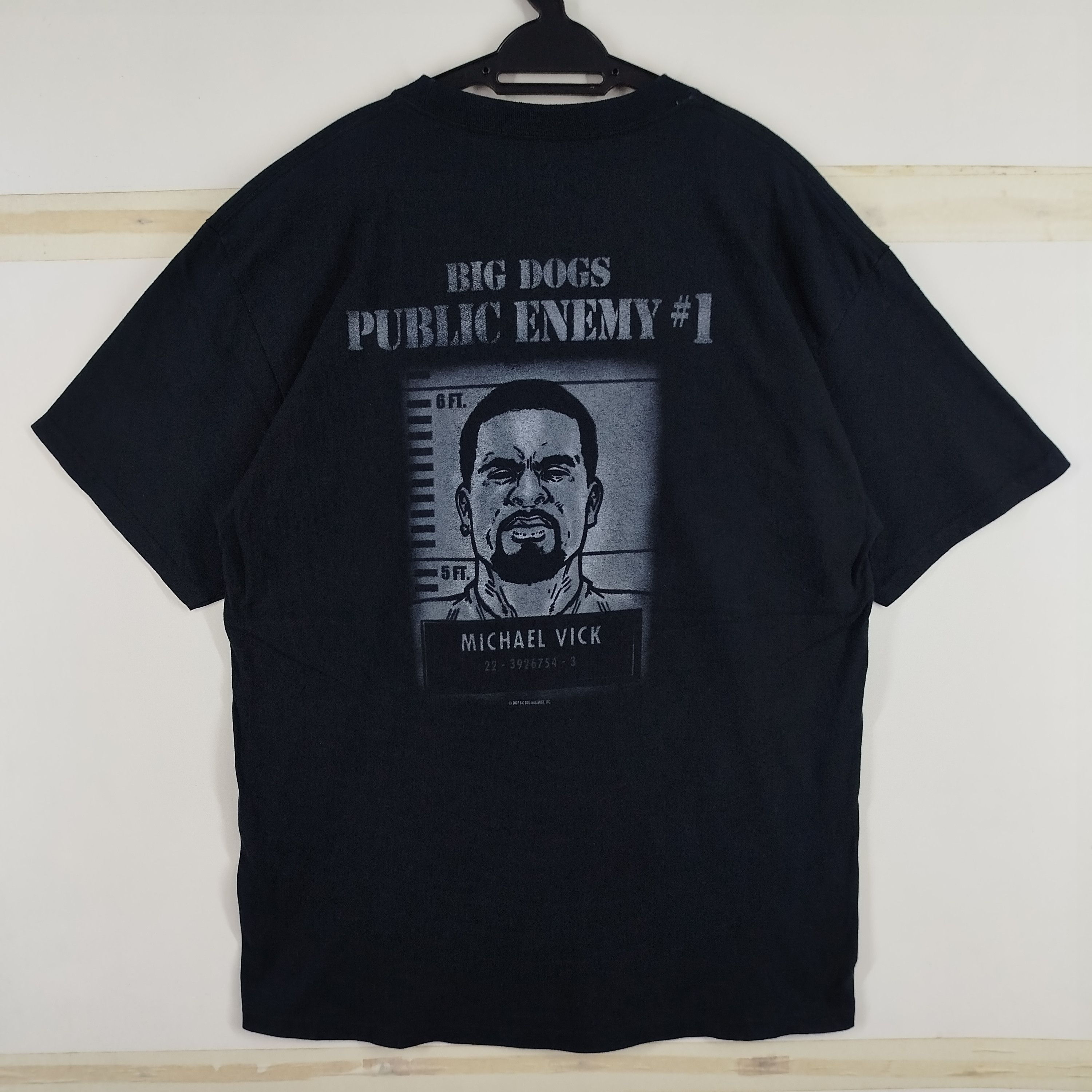 Big Dogs Big Dogs Public Enemy Michael Vick Backhit 2007 Copyright Size US L / EU 52-54 / 3 - 2 Thumbnail