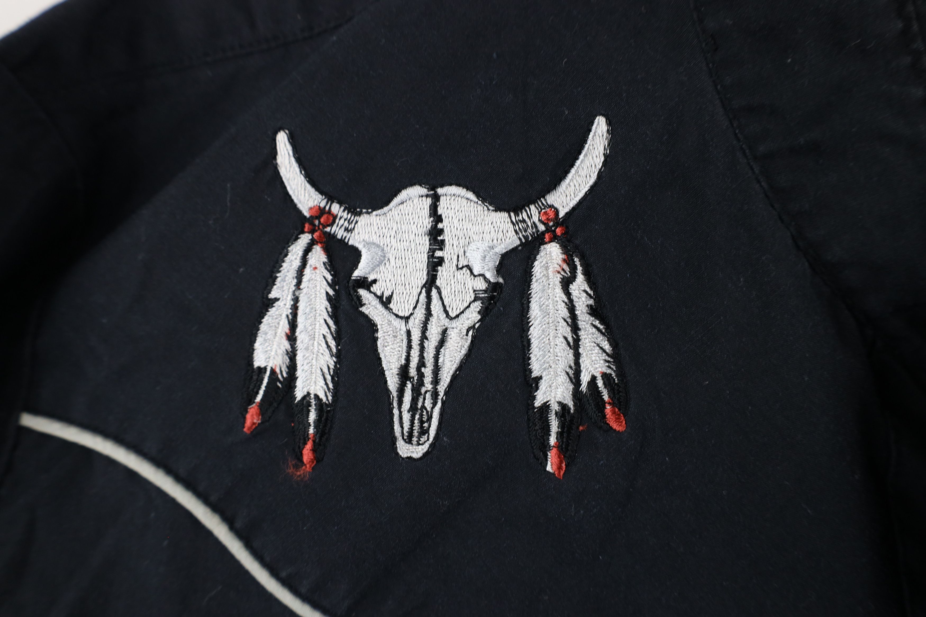 Vintage Vintage 90s Rockabilly Skull Feather Snap Button Shirt Size US M / EU 48-50 / 2 - 5 Thumbnail
