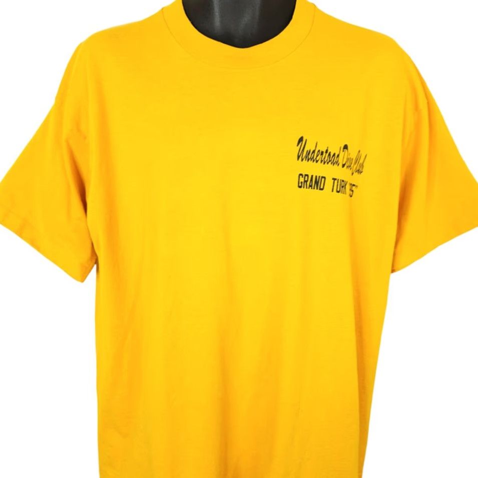 Fruit Of The Loom VINTAGE Grand Turk Diving T Shirt Mens XL 90s Undertoad Made In USA Yellow Cotton Blend Short Sleeve Crew Neck Size US L / EU 52-54 / 3 - 2 Thumbnail