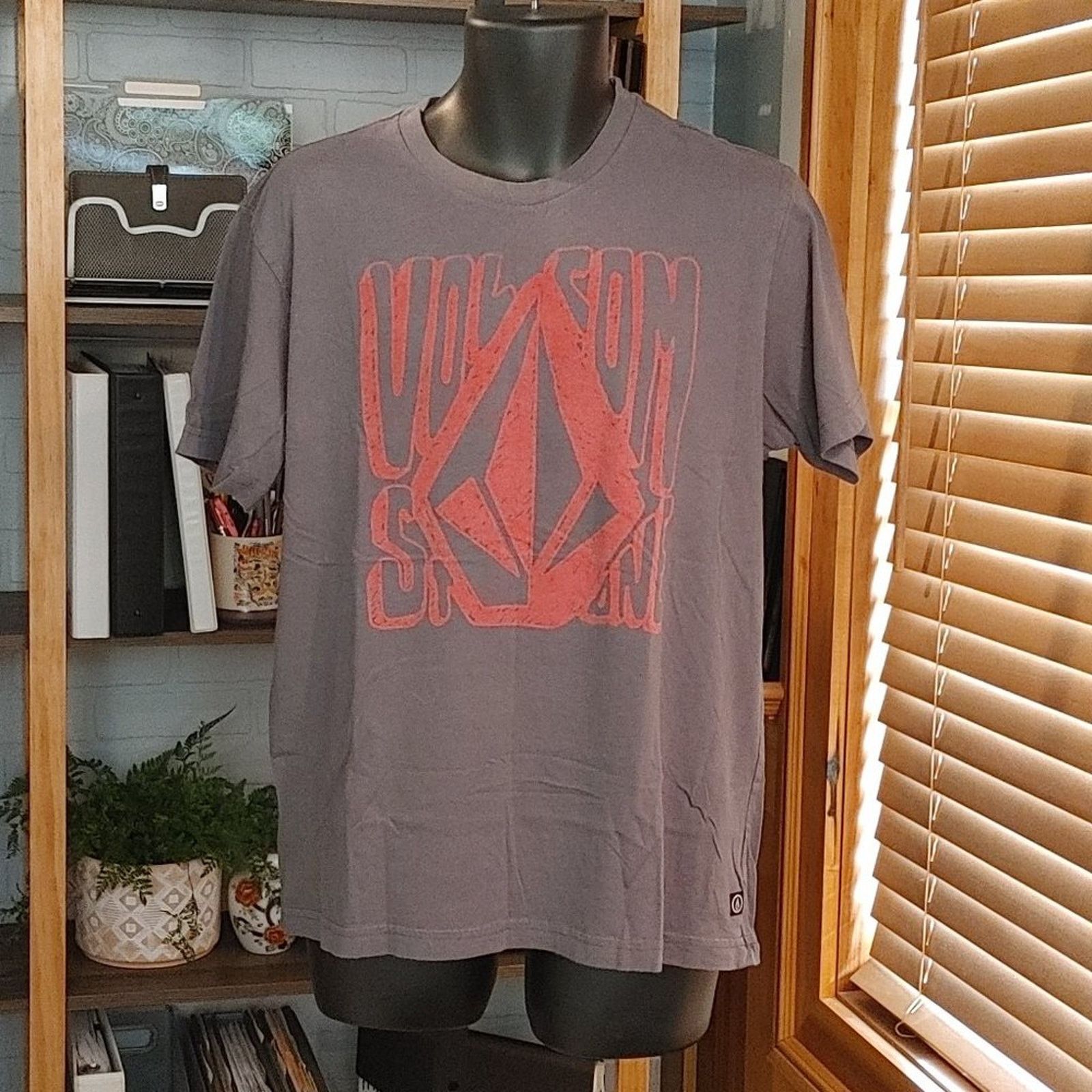 Volcom Volcom Stone Logo Shirt - Vintage Retro 90's Size US L / EU 52-54 / 3 - 1 Thumbnail