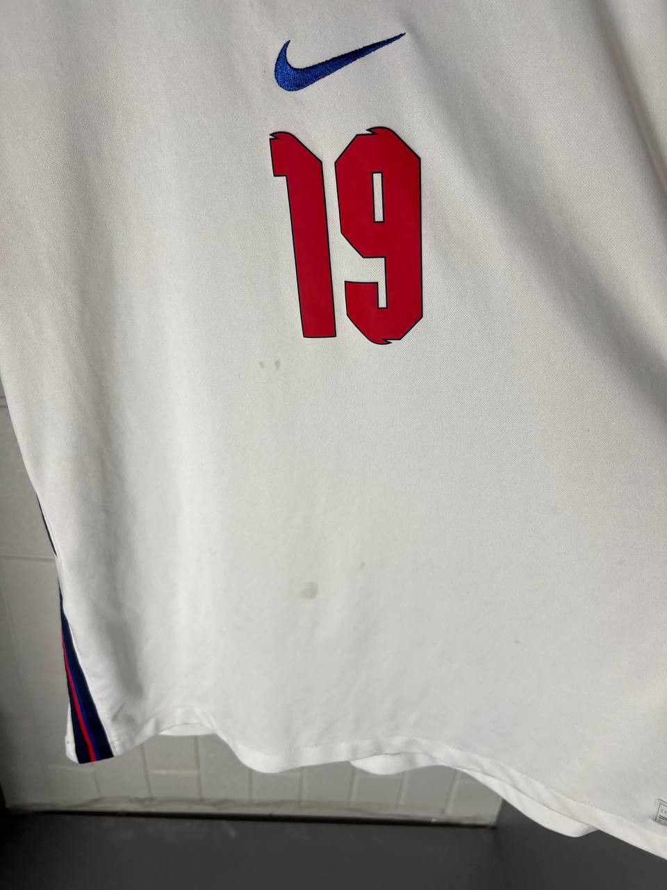 Nike VINTAGE NIKE ENGLAND SOCCER JERSEY RETRO MANCHESTER Y2K 90s Size US XL / EU 56 / 4 - 6 Thumbnail