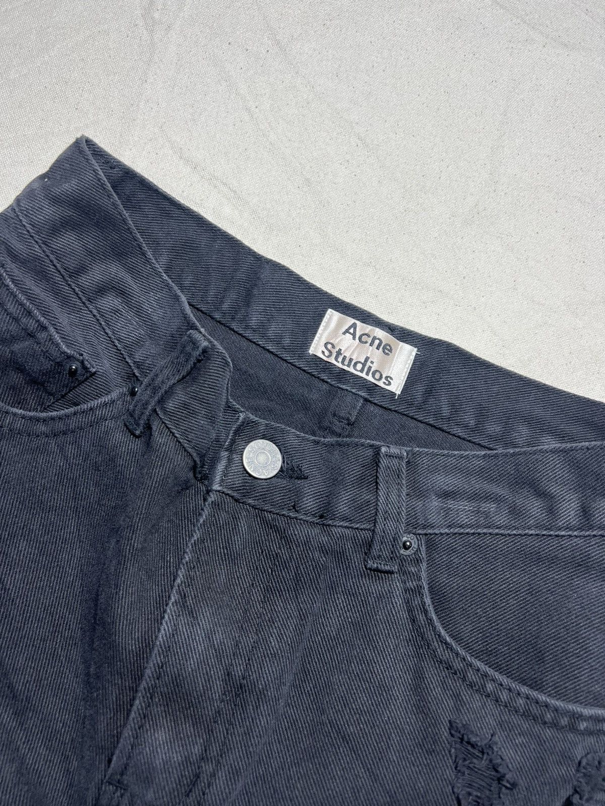Acne Studios Acne Studios high-waisted distressed denim shorts Size 27" / US 4 / IT 40 - 7 Thumbnail