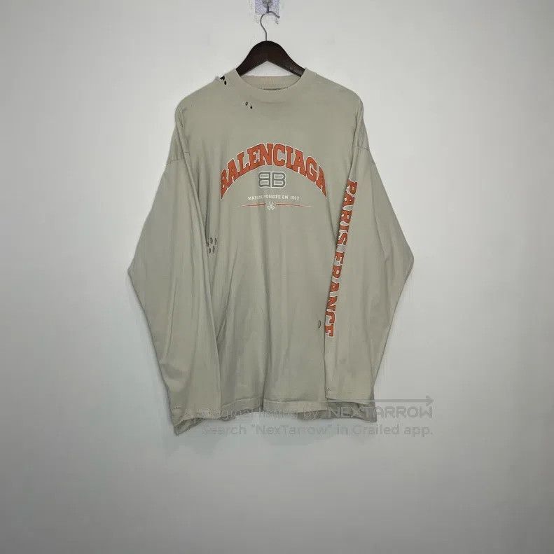 Balenciaga Balenciaga Double B Cracked Arc Logo Long Sleeve T-Shirt Size US M / EU 48-50 / 2 - 1 Thumbnail