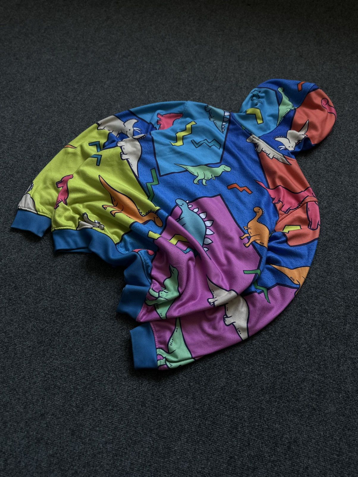 Le Grande Bleu (L.G.B.) VTG Fresh Hoods Hoodie Dragon Overprinted Size S Y2K 00s USA Size US S / EU 44-46 / 1 - 6 Thumbnail