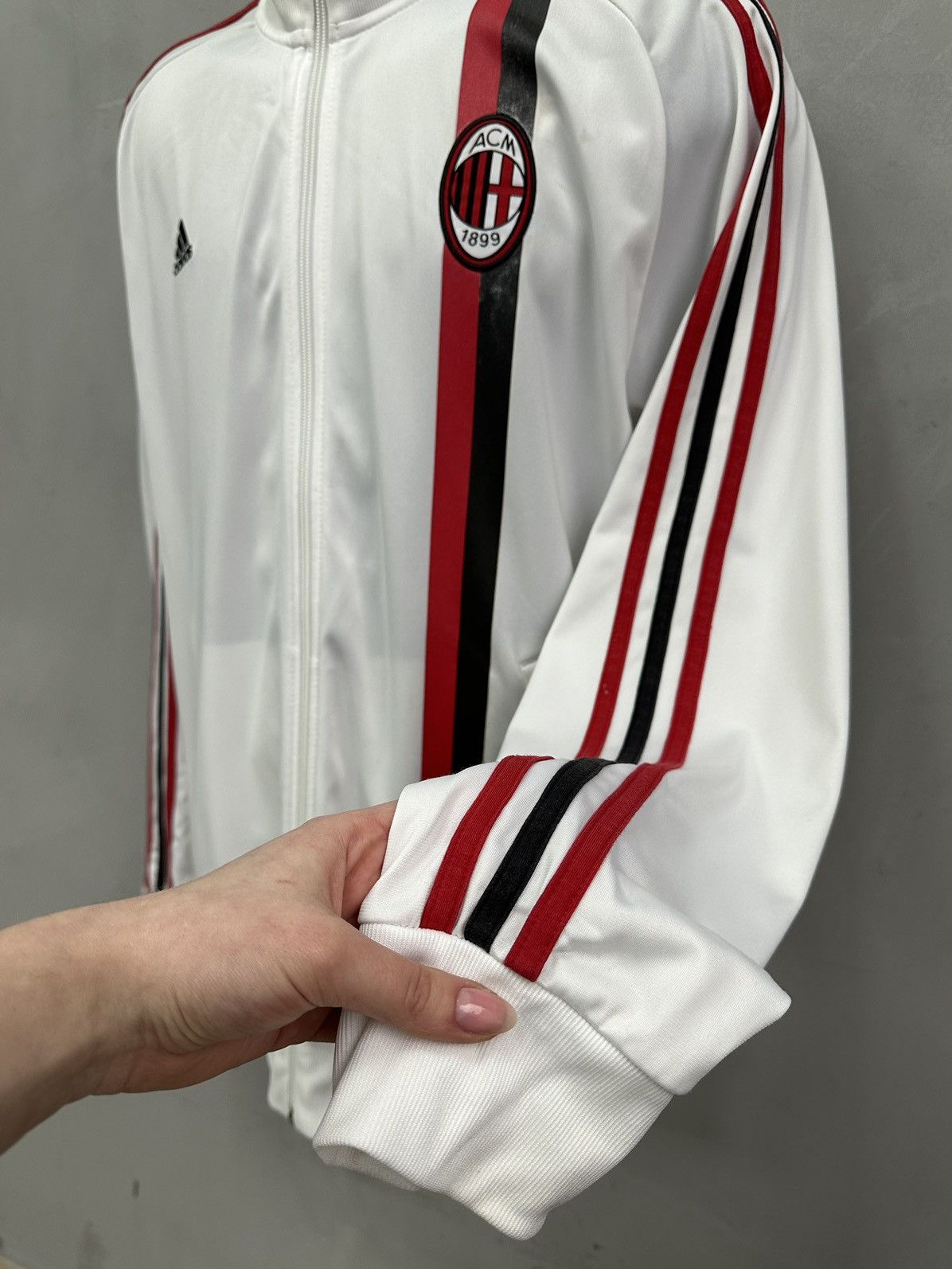 Adidas Vintage Adidas AC Milan Football Jacket Soccer White Maglia Size US L / EU 52-54 / 3 - 5 Thumbnail