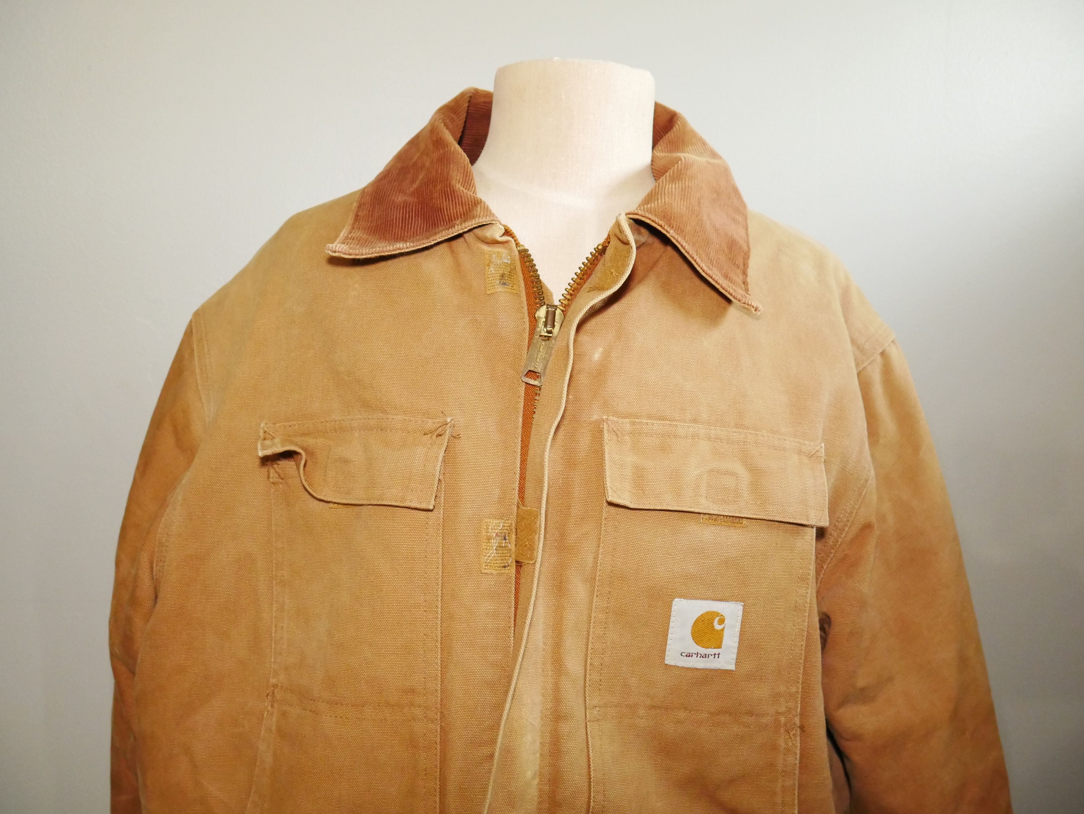 Carhartt Jacket 2024 Mens Size 48 2XL Tan Quilted lined in good condition.