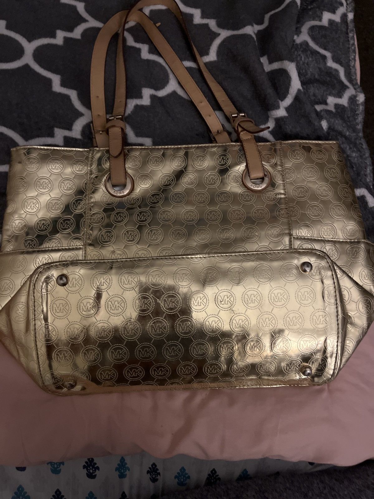 Michael Kors Michael Kors Large Gold Mirror Chrome Signature Purse Size ONE SIZE - 1 Thumbnail