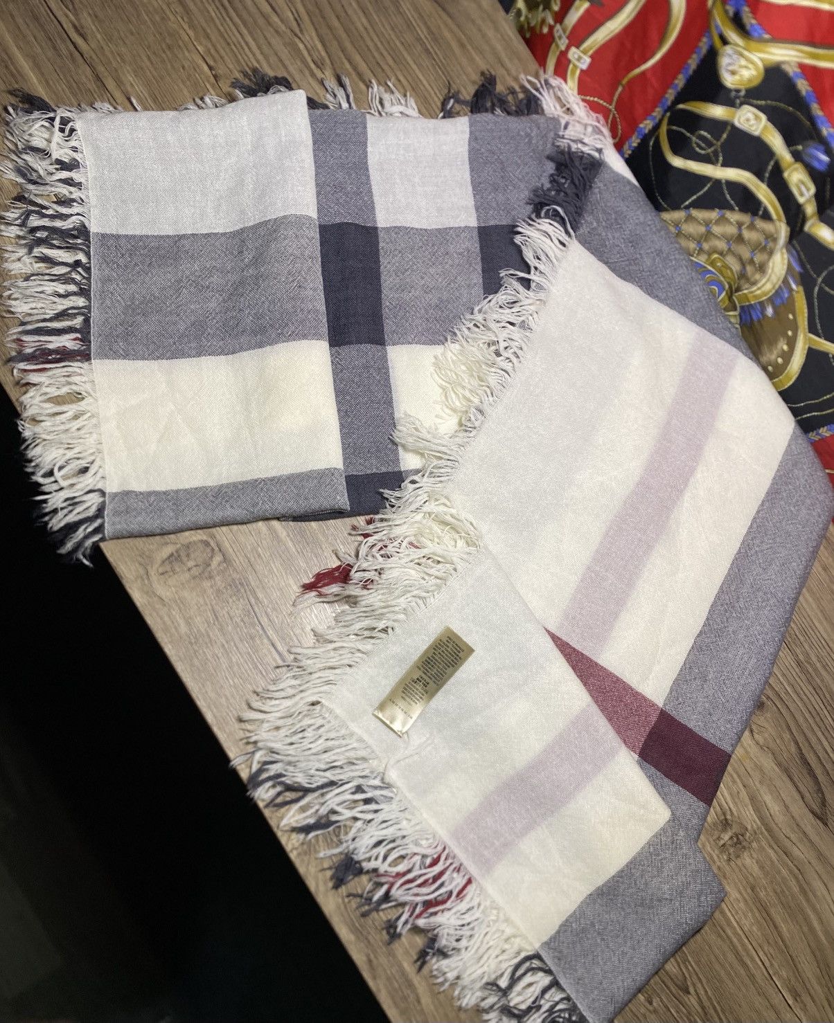 Burberry Burberry Large Check Merino Size ONE SIZE - 2 Thumbnail
