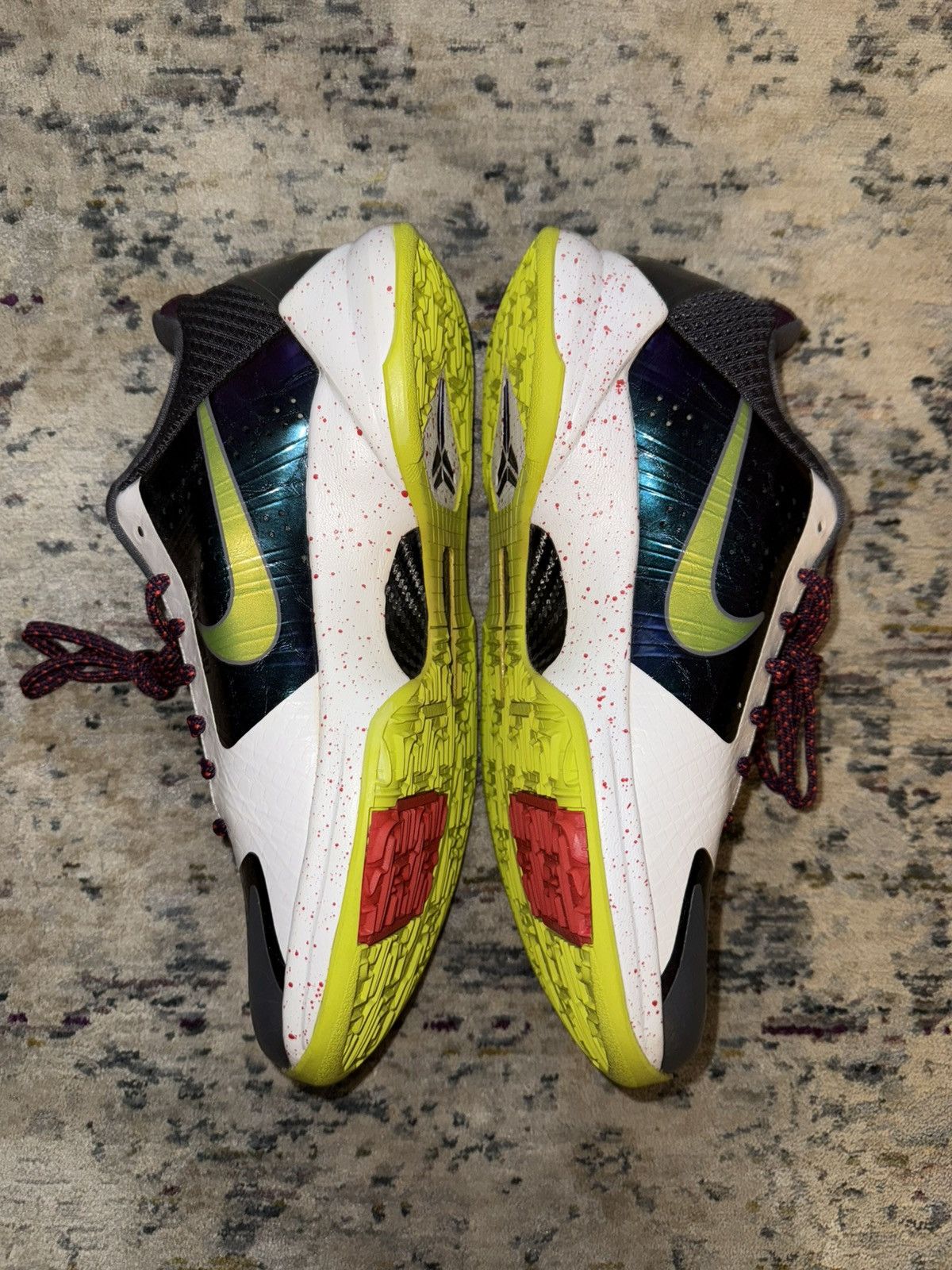 Nike Nike Kobe 5 Joker Chaos Sz 9.5 Size US 9.5 / EU 42-43 - 2 Thumbnail