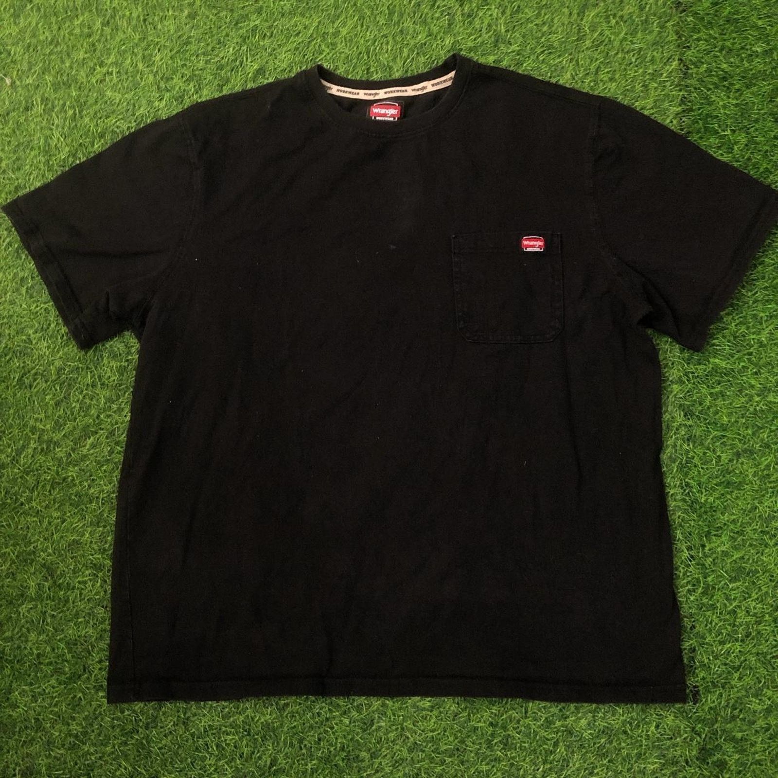 Wrangler Men’s Black Vintage Wrangler Front Pocket Work Wear Tee Size US XL / EU 56 / 4 - 1 Thumbnail
