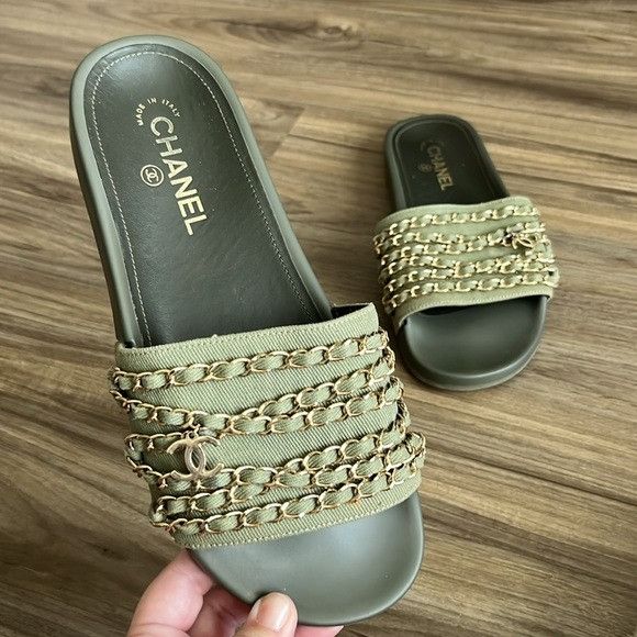 Chanel CHANEL RESORT 17 Chain Slide Mule Army Gold Sandals Dangle C Size US 10 / IT 40 - 1 Thumbnail