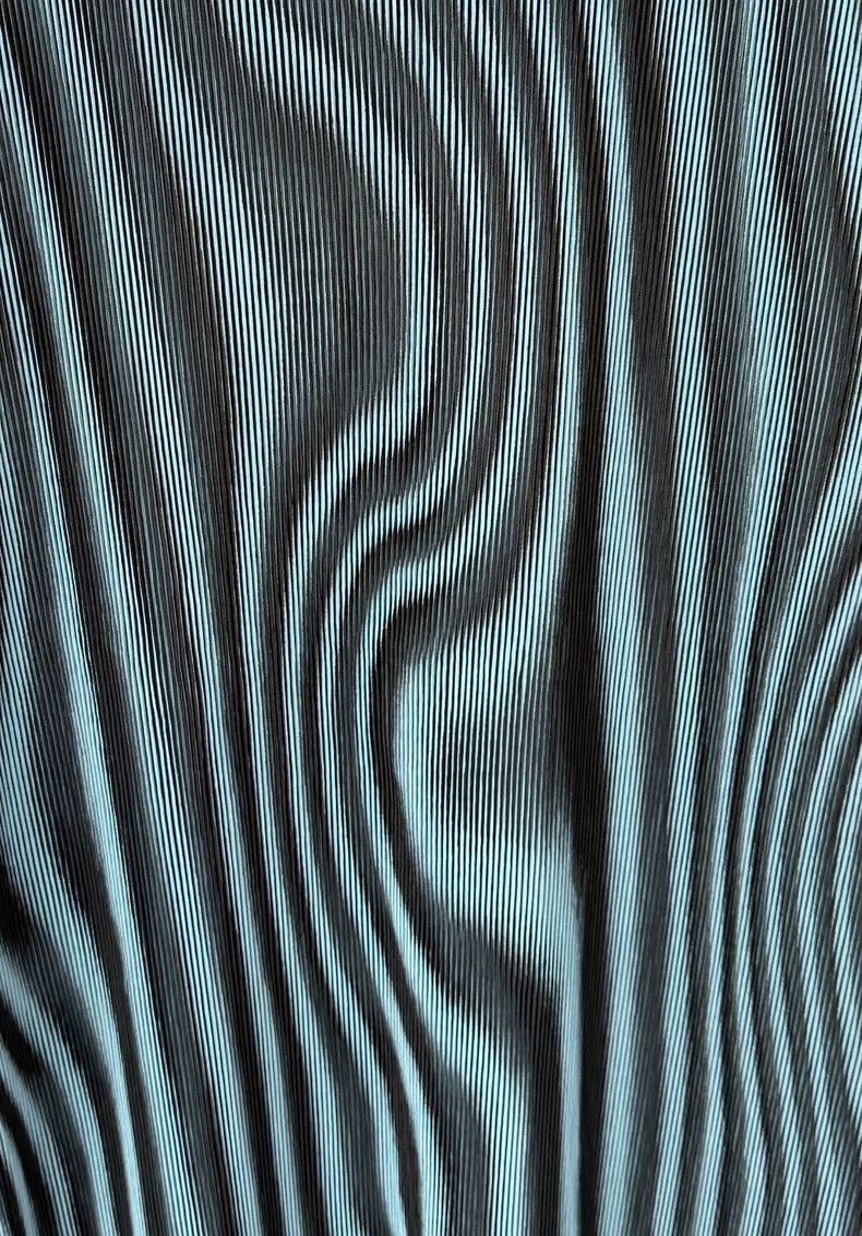 Issey Miyake Issey Miyake Psychedelic gradient ink-wash dress Size M / US 6-8 / IT 42-44 - 2 Thumbnail