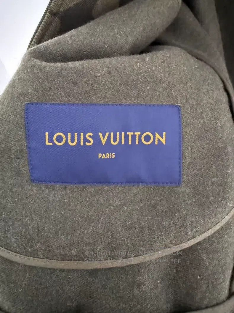 Louis Vuitton Louis Vuitton Army green full lettered logo jacket Size US M / EU 48-50 / 2 - 3 Thumbnail