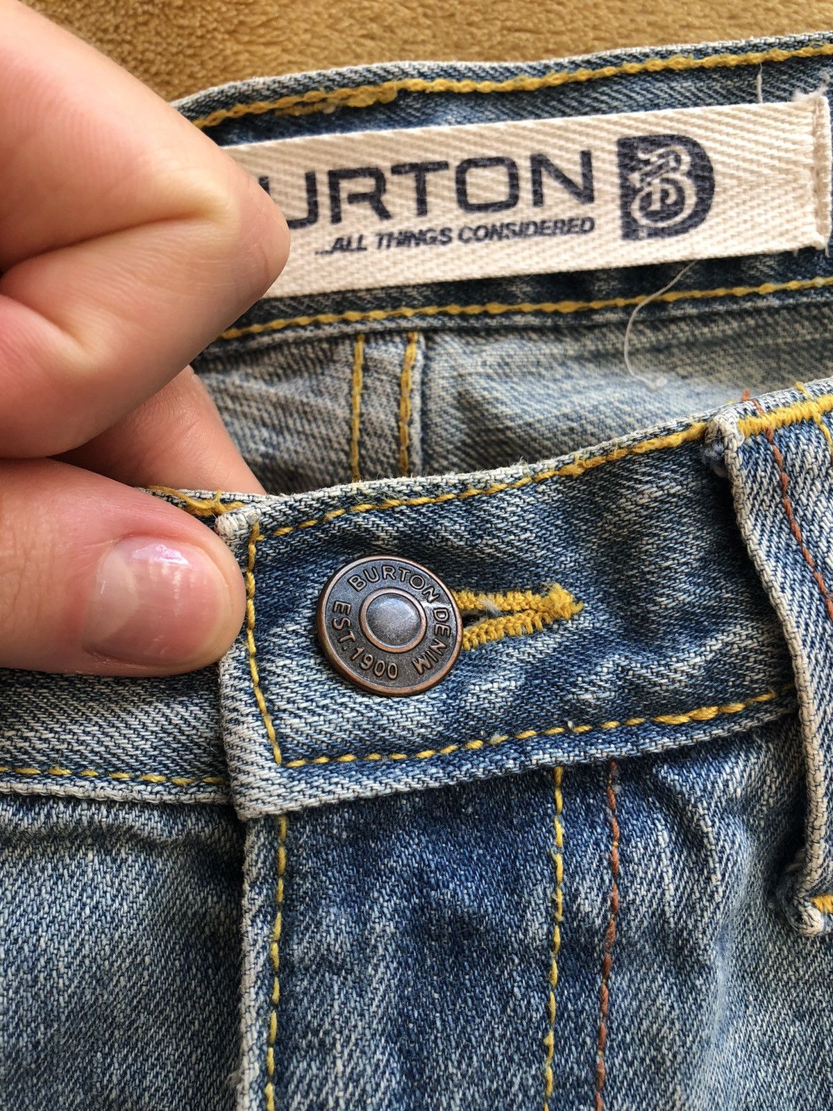 Burton BURTON LONDON VINTAGE QUALITY LIGHT REGULAR FIT DENIM JEANS Size US 30 / EU 46 - 4 Thumbnail