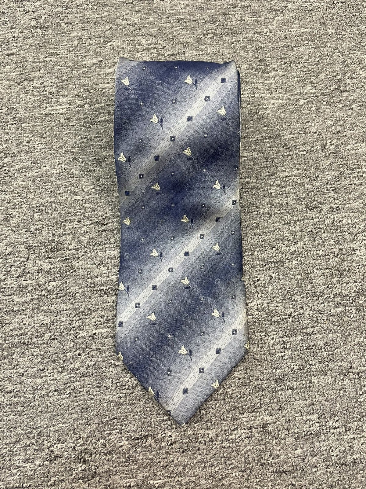 Yves Saint Laurent Vintage Yves Saint Laurent Silk Ties Size ONE SIZE - 1 Thumbnail