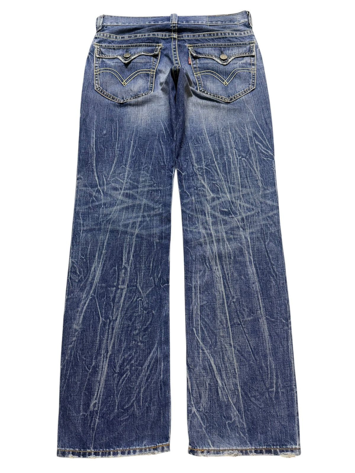 Levi's Vtg 90s Levis 702 Blue Faded Thunder Wash Whisker Straight Size US 32 / EU 48 - 2 Thumbnail
