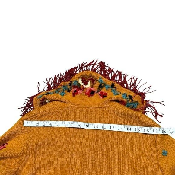 Vintage VINTAGE Carole Little 80% Wool M Cardigan Fringe Embroidered Size M / US 6-8 / IT 42-44 - 6 Thumbnail