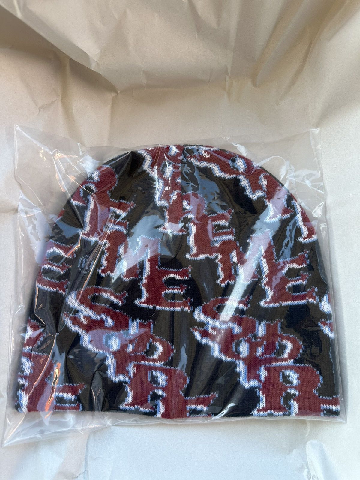 Supreme Supreme Slanted Gothic Outline Beanie Size ONE SIZE - 2 Thumbnail