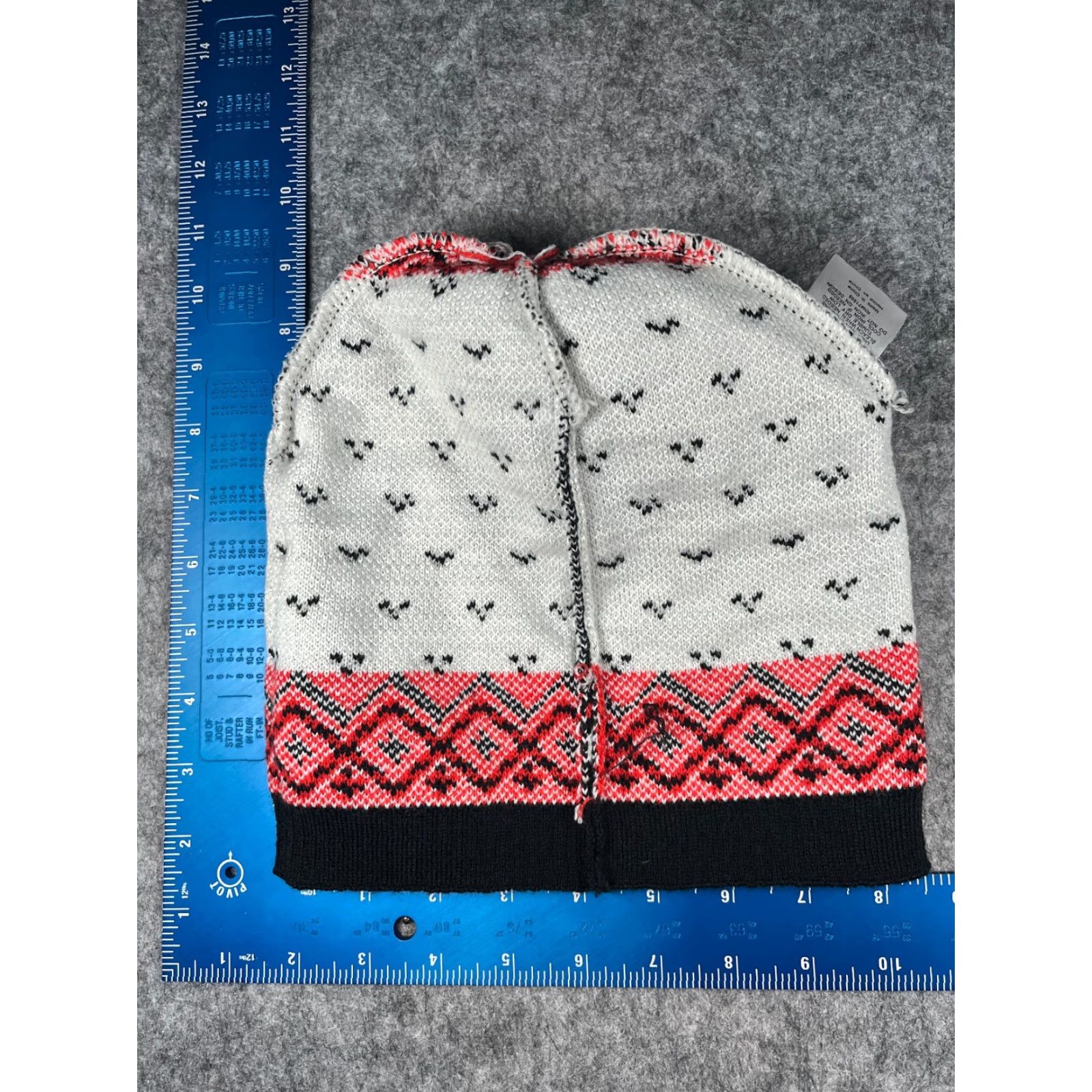 Vintage HAPPY HOLIDAYS Beanie Toque Adult One Size Black Fair Isle Knit Acrylic Pom Shirt Hats Unisex Adults Christmas Theme Beanie Mens Womens Size ONE SIZE - 6 Thumbnail