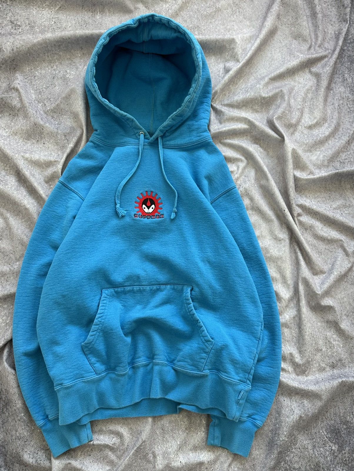 Supreme Supreme Vampire Bright Royal Hoodie Size US M / EU 48-50 / 2 - 2 Thumbnail
