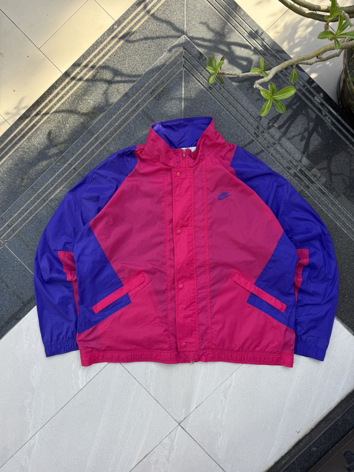 Nike 90’s NIKE RARE VINTAGE SWOOSH BAGGY RETRO ZIP Y2K JACKET Size US XL / EU 56 / 4 - 2 Thumbnail