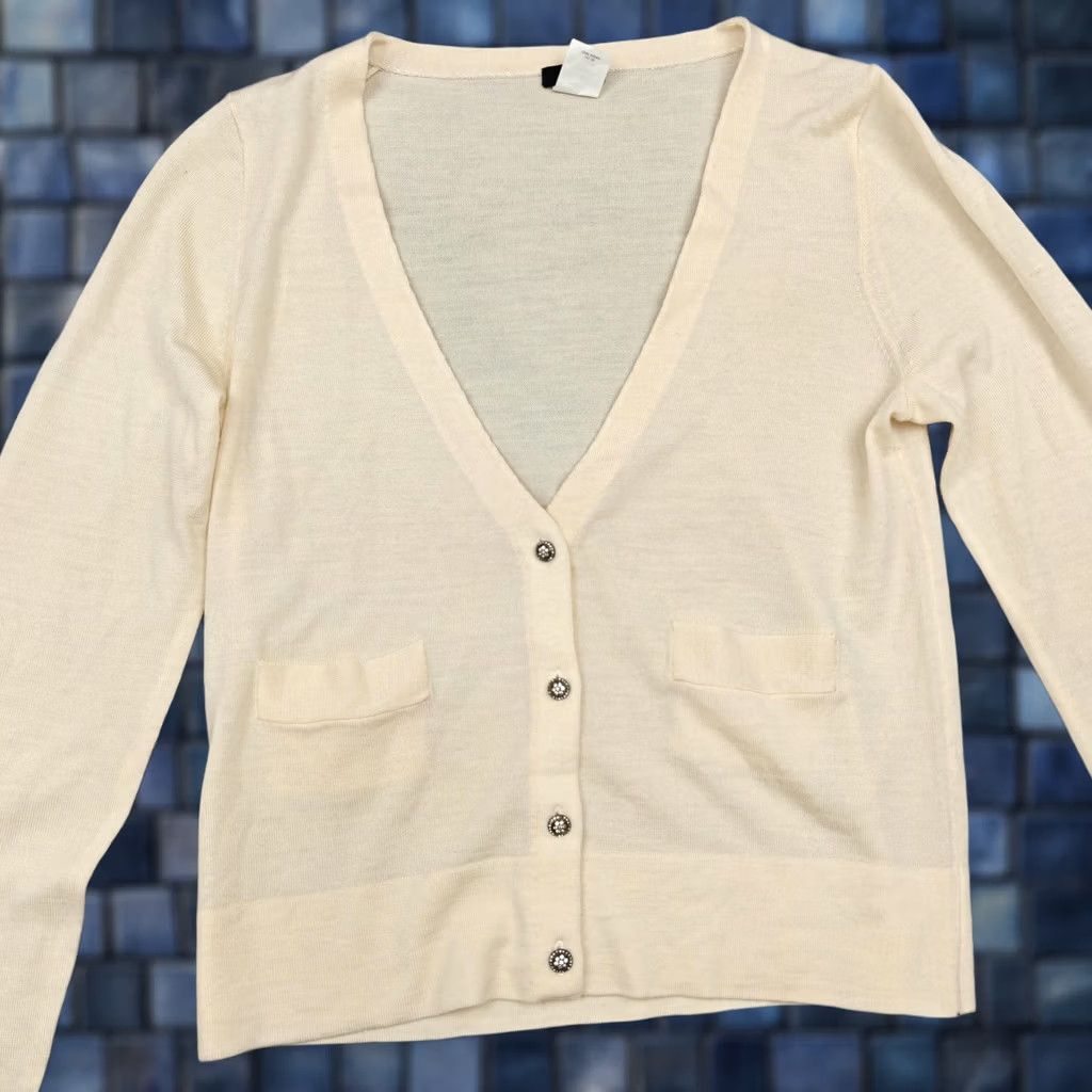 J.Crew VINTAGE J.CREW Cardigan Womens Medium White 100% Merino Wool V Neck Rhinestone Buttons Size M / US 6-8 / IT 42-44 - 1 Thumbnail