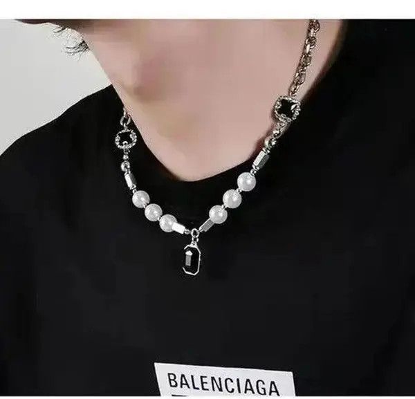 Jewelry Black Rhinestones Pendant Pearl Necklace Size ONE SIZE - 1 Thumbnail