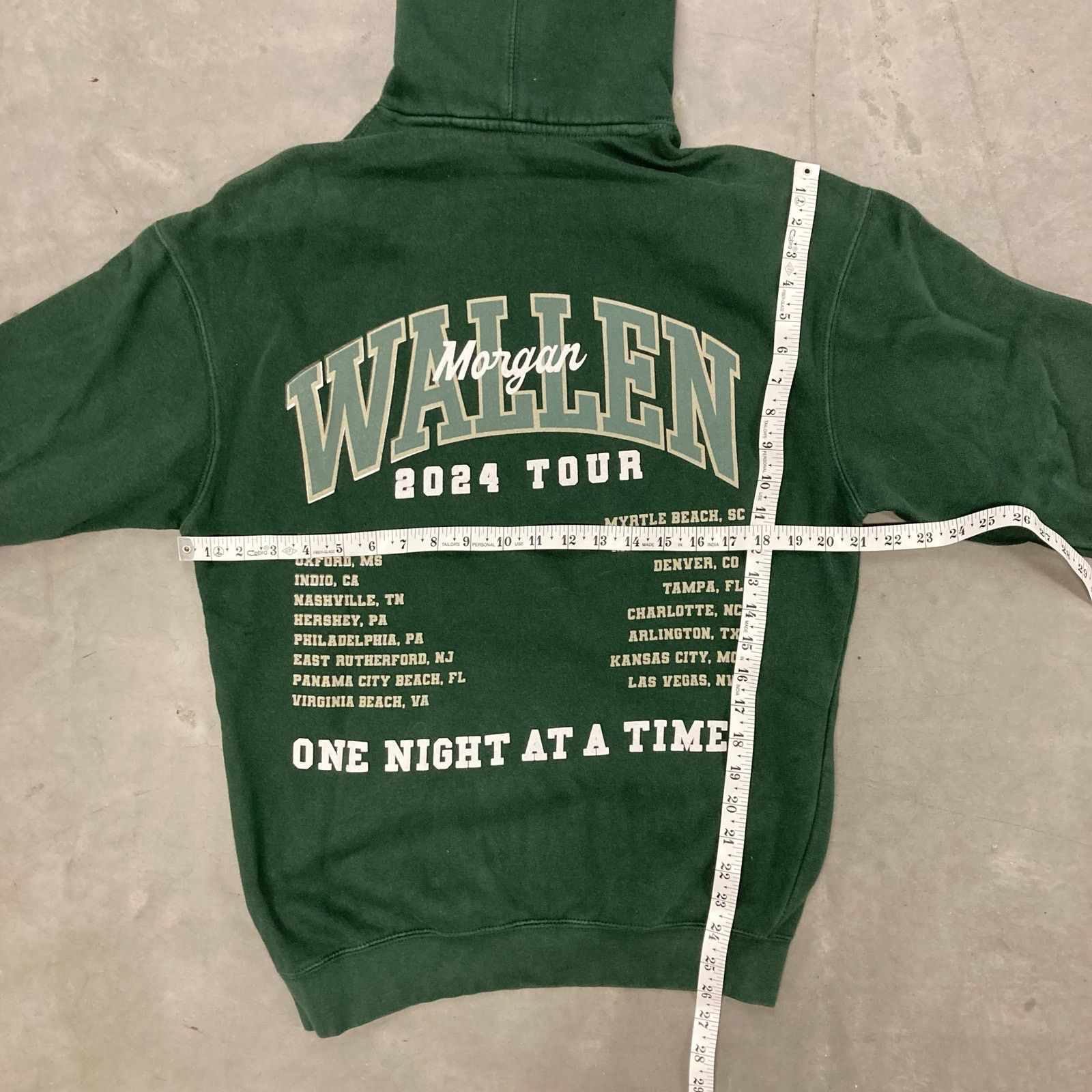 Vintage Morgan wallen tour hoodie Size US S / EU 44-46 / 1 - 4 Thumbnail