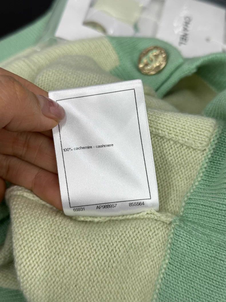 Chanel Chanel 23 Spring and Summer Green Neck Knitwear Size XS / US 0-2 / IT 36-38 - 7 Thumbnail