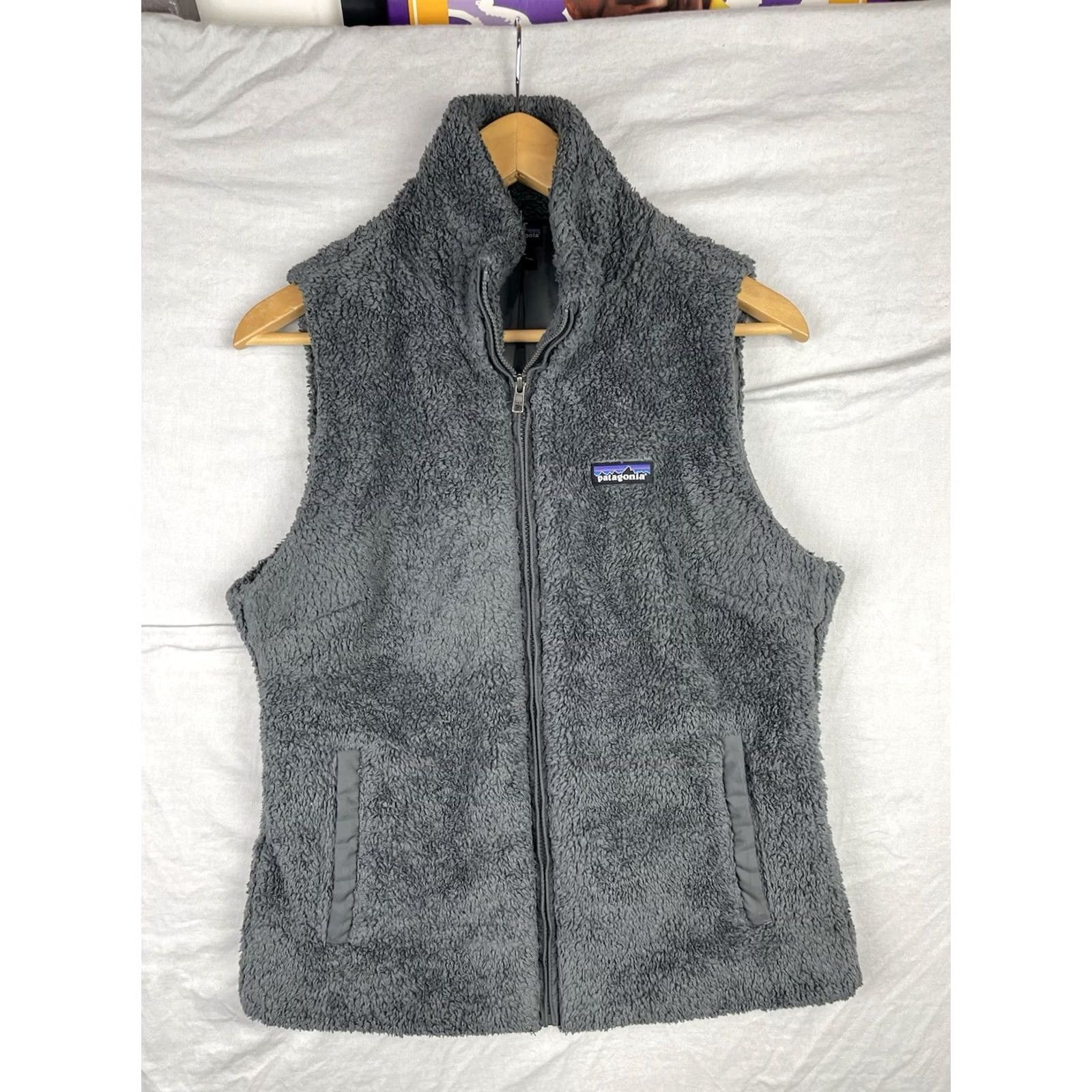 Patagonia Patagonia Los Gatos Vest Womens Large Gray Fleece Zip Up Deep Pile Outdoor 25216 Size L / US 10 / IT 46 - 2 Thumbnail