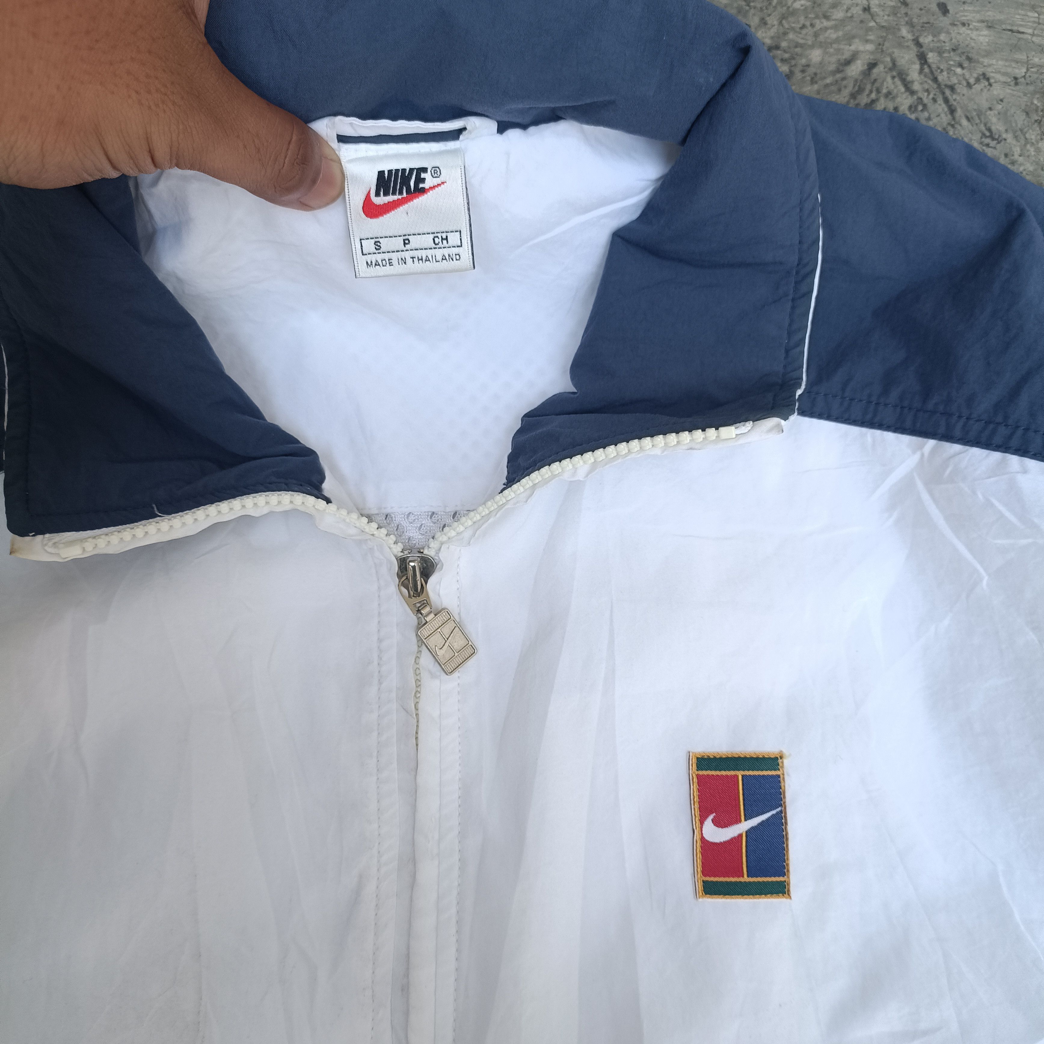 Nike Vintage Nike Court Windbreaker jacket Andre Agassi Size US L / EU 52-54 / 3 - 3 Thumbnail