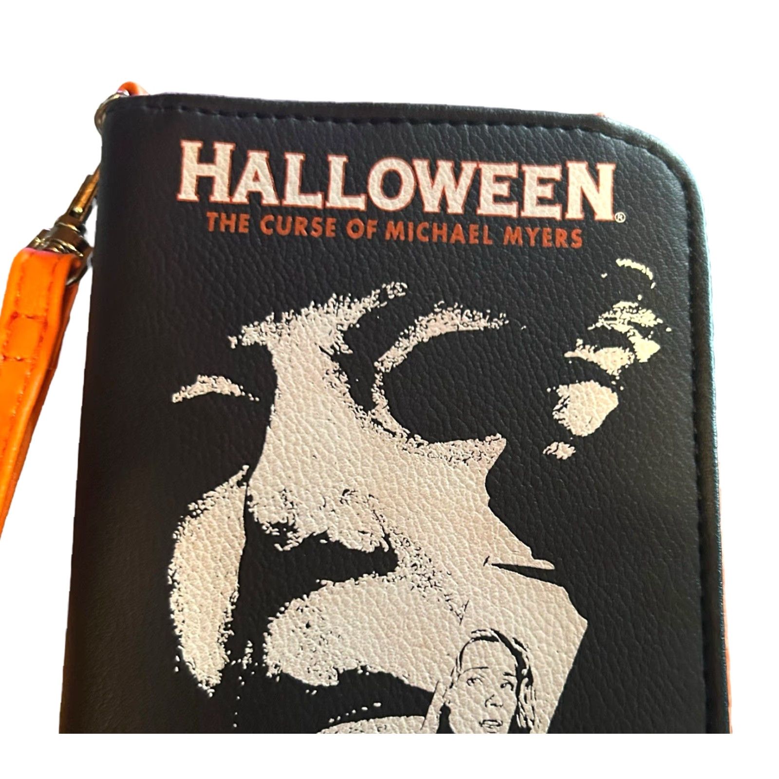 Hot Topic Hot Topic Halloween The Curse Of Michael Myers Tech Wallet Phone Wristlet New Wallet Women One Size Black Faux Leather Size ONE SIZE - 4 Thumbnail