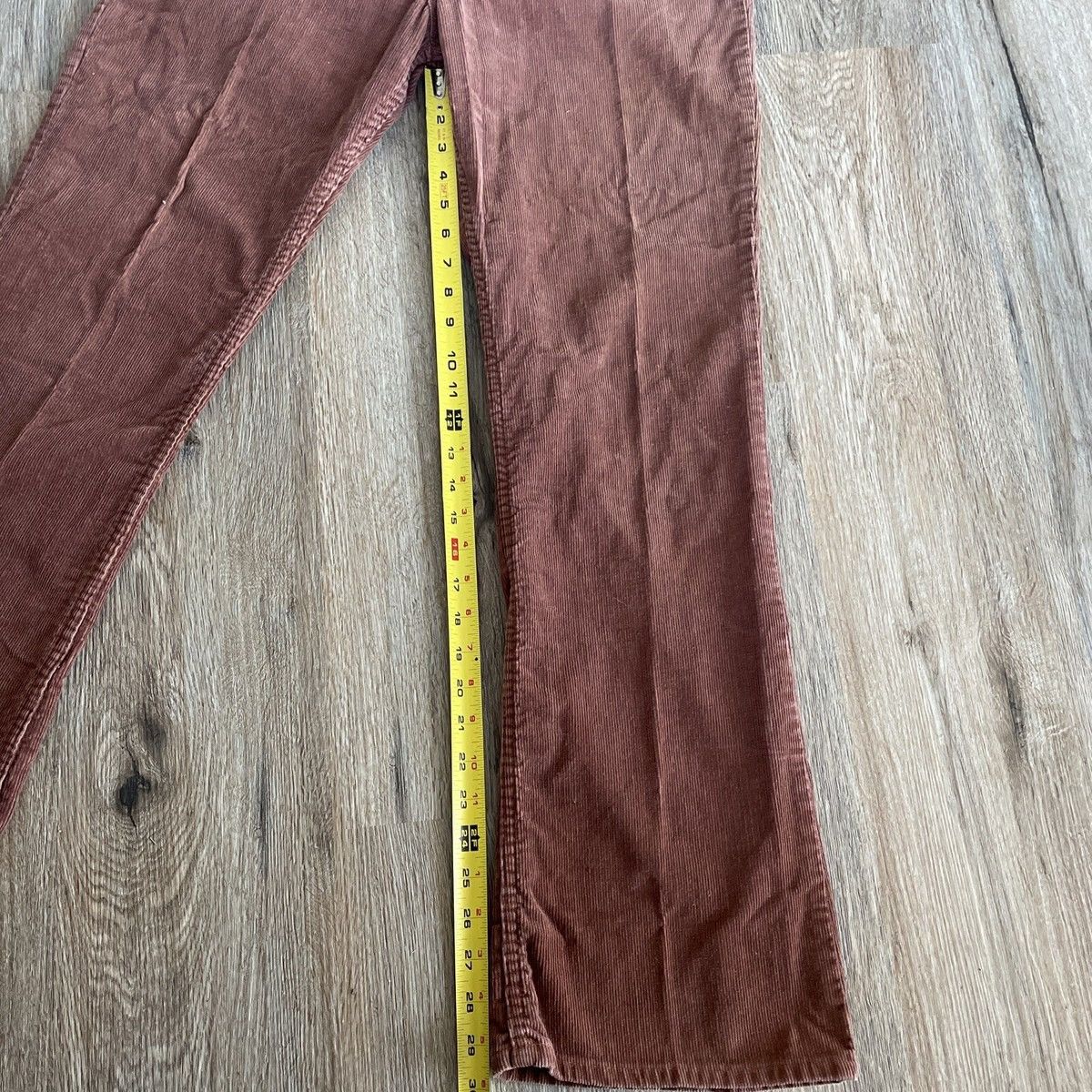 Levi's Vintage Clothing Vintage Levis Flared Corduroy Pants Brown White Tab Small “e Size 26" / US 2 / IT 38 - 18 Thumbnail