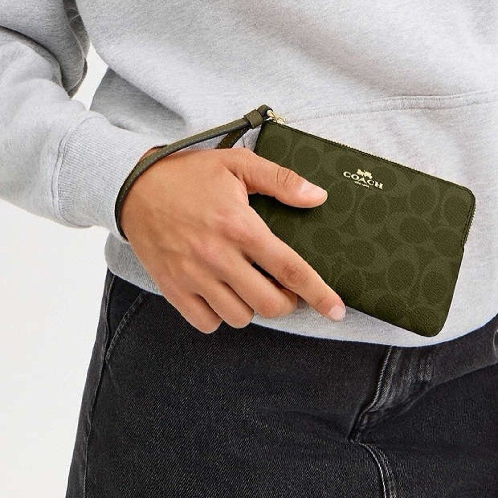 Coach Coach Corner Zip Wristlet Signature Canvas CAQ75 Gold/Olive Size ONE SIZE - 7 Thumbnail