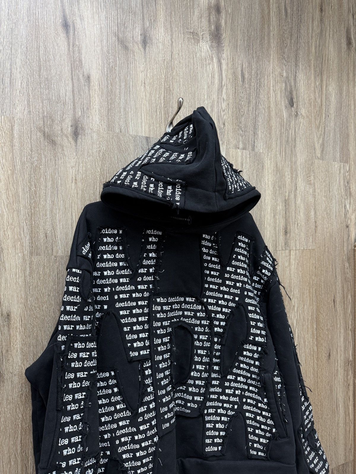Who Decides War Who Decides War Black Hoodie Size US S / EU 44-46 / 1 - 2 Thumbnail