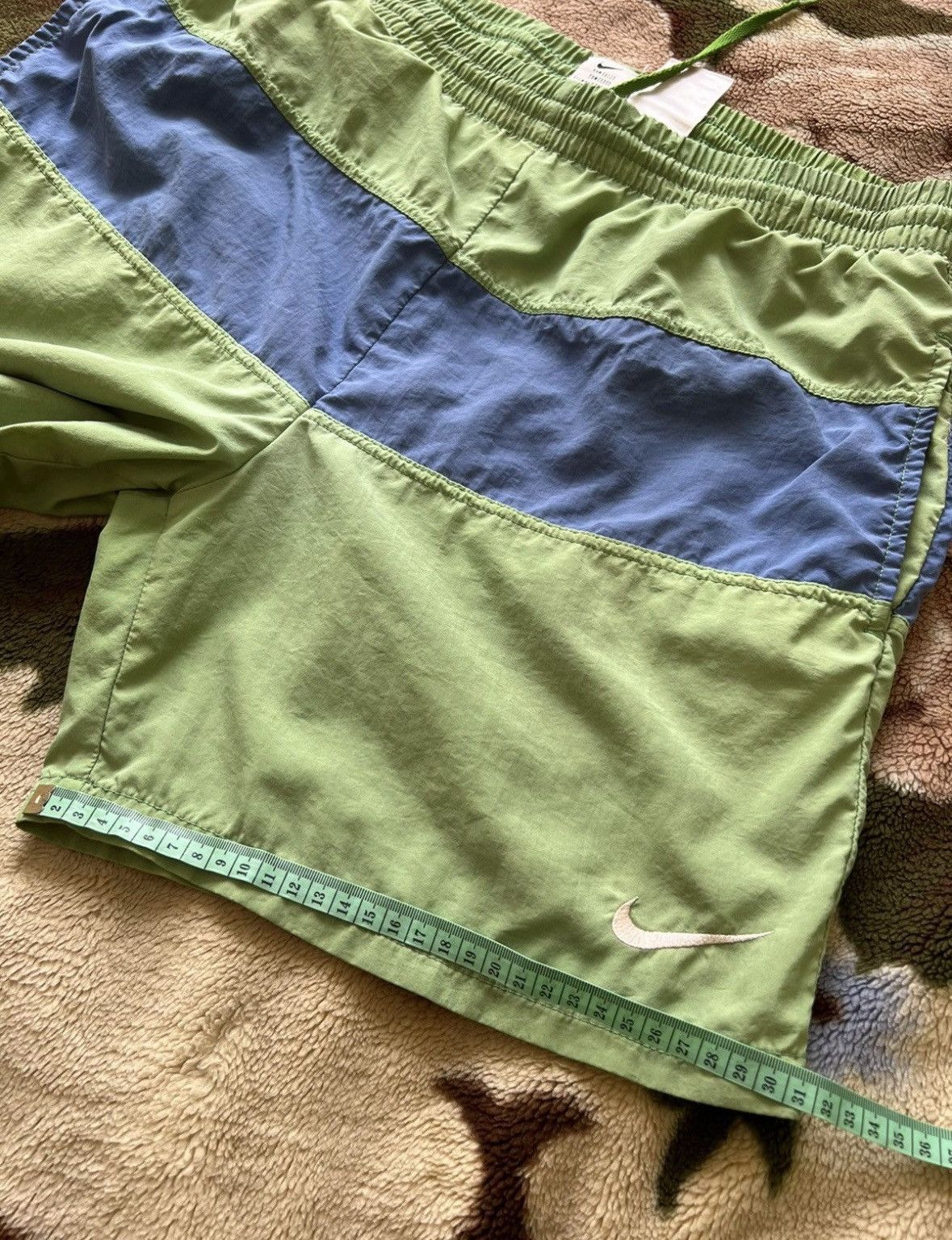 Nike Vintage Nike Mens Shorts Big Logo 90’s Size US 32 / EU 48 - 9 Thumbnail