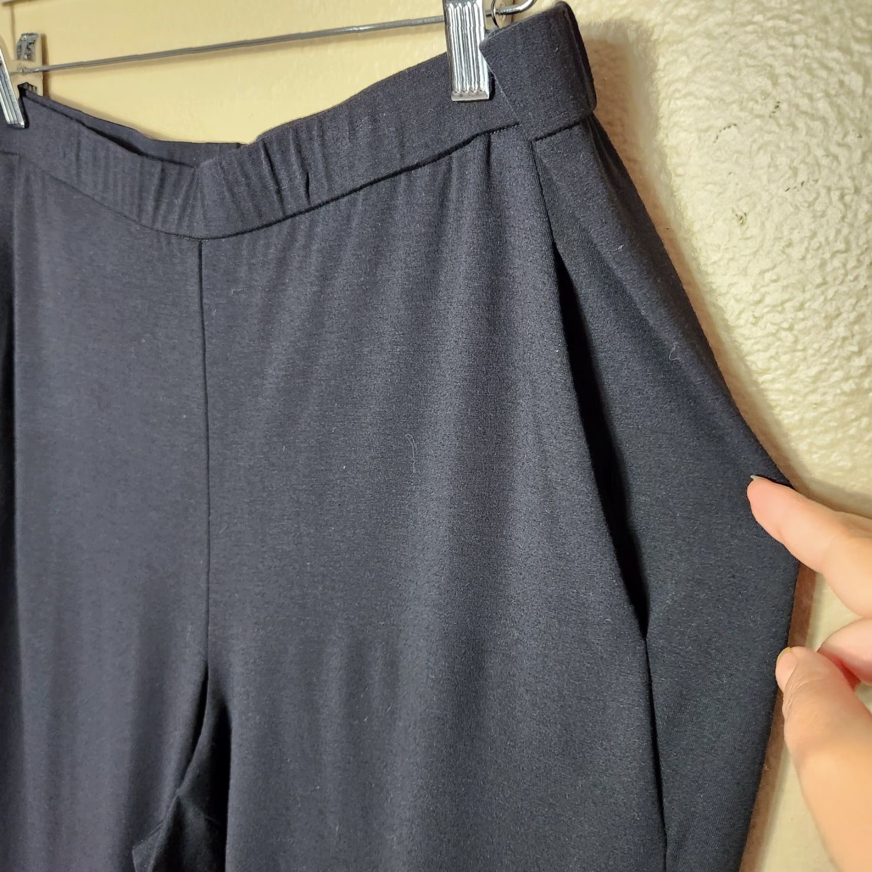 Eileen Fisher Eileen Fisher Pants Women Viscose Knit Ankle Tapered Leg Black Size L Relaxed Size 36" / US 14 / IT 50 - 2 Thumbnail