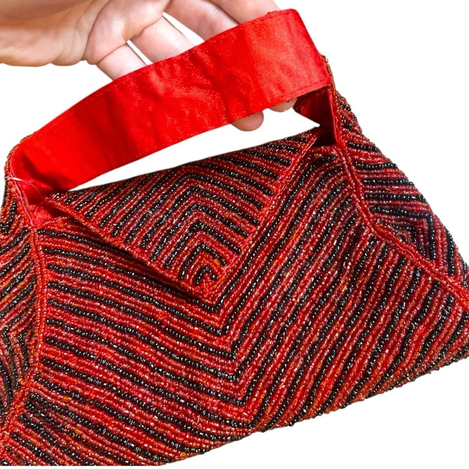 Handmade Vintage 1950s Art Deco Paul Handcrafts Red/Black Beaded Bag Size ONE SIZE - 4 Thumbnail