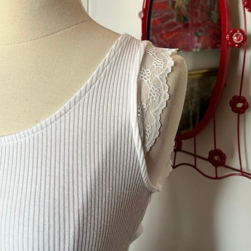 Forever 21 forever 21 white lace ribbed tank top Size S / US 4 / IT 40 - 2 Thumbnail