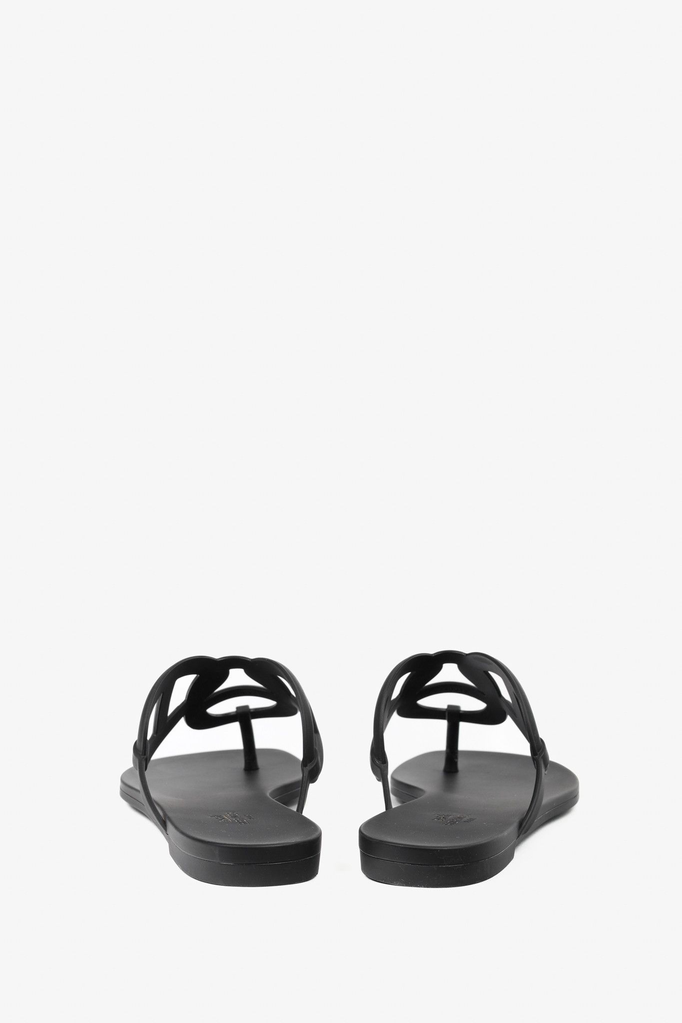 Hermes Hermes Egerie Noir Rubber Chaine d'Ancre Thong Sandals Size US 8.5 / IT 38.5 - 4 Thumbnail