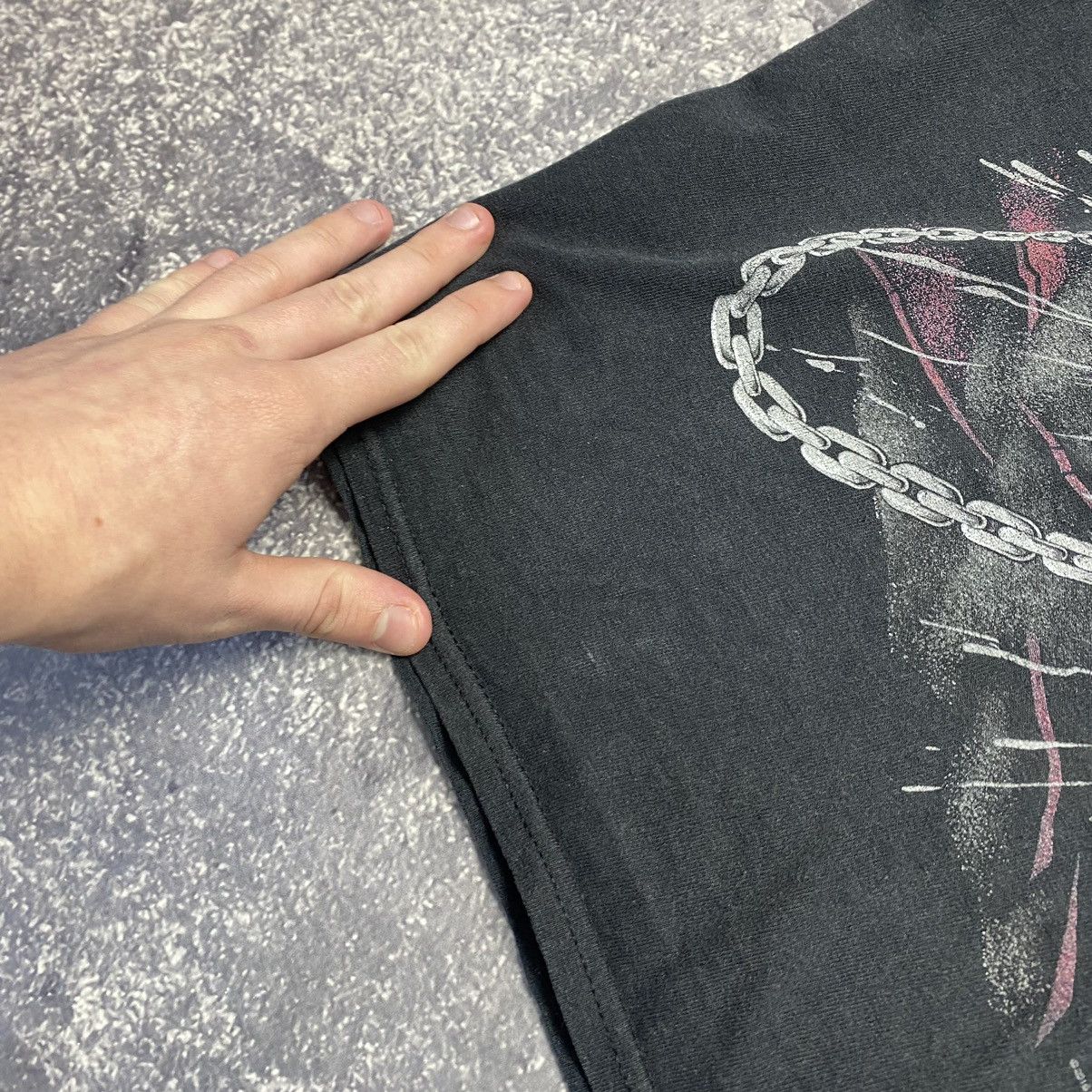 Band Tees × Vintage Vintage Disturbed 2016 Big Graphic logo rare rock band tee Size US M / EU 48-50 / 2 - 7 Thumbnail